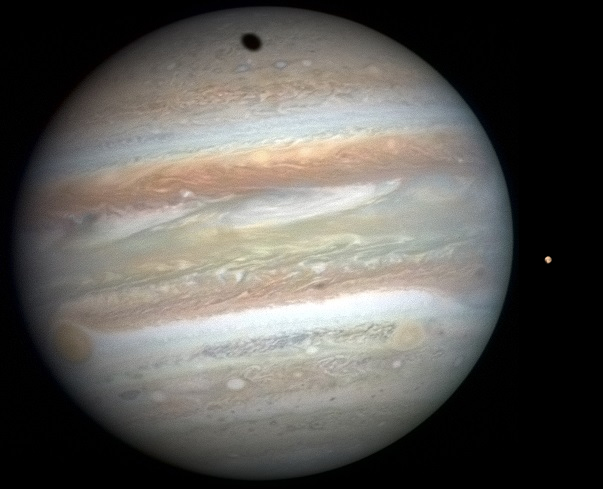 Jupiter And Pluto Size Comparison.jpg